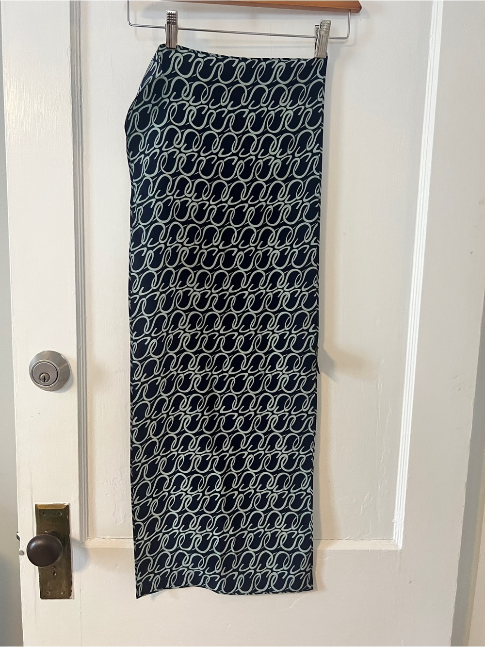 VTG St. John 100% Silk Scarf Navy Blue Gray Logo Monogram Chain Print Square - Picture 3 of 7